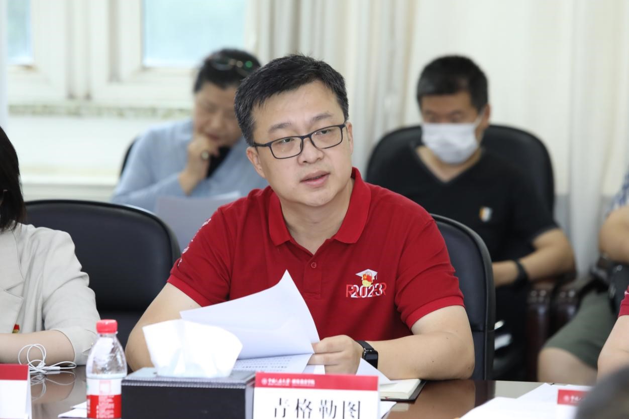 太阳成tyc7111cc与党委组织部开展主题教育联学 图片2.jpg