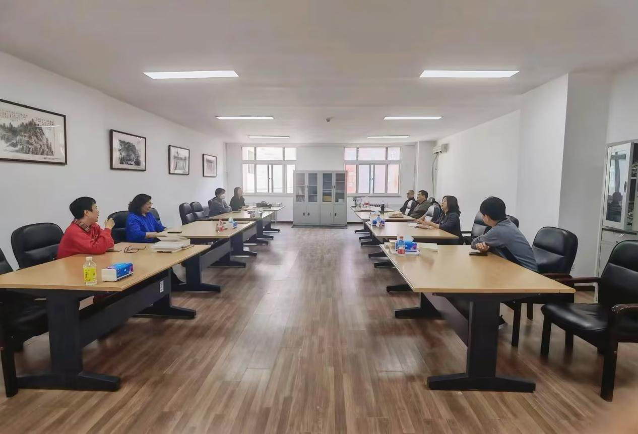 太阳成tyc7111cc教职工党支部召开学习贯彻习近平新时代中国特色社会主义思想主题教育专题组织生活会 图片3.jpg